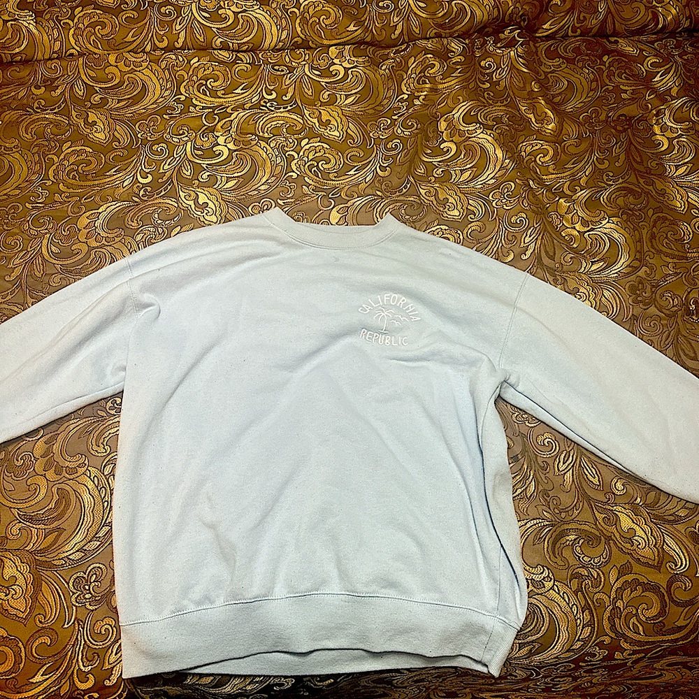 Blue oversized sweatshirt very cozy!